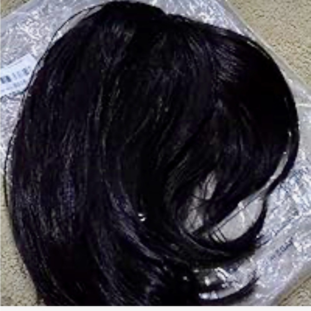 Small wig - Picture 3 of 6